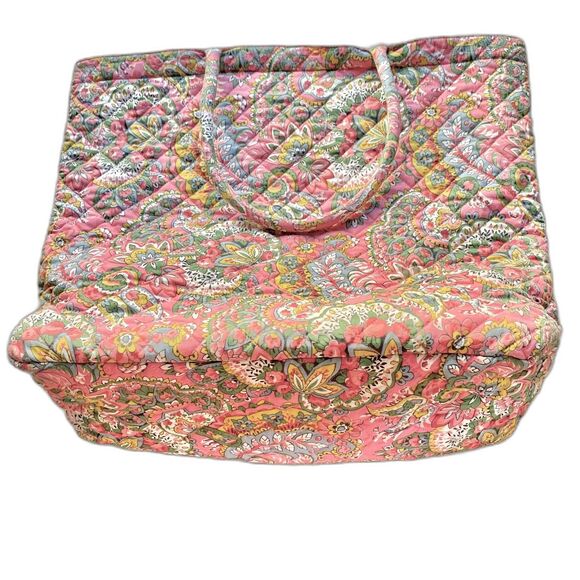 Soft Quilted Tote Bag, Floral Pattern, Designed in Italy Size: M/L Color: Pink - Picture 9 of 13